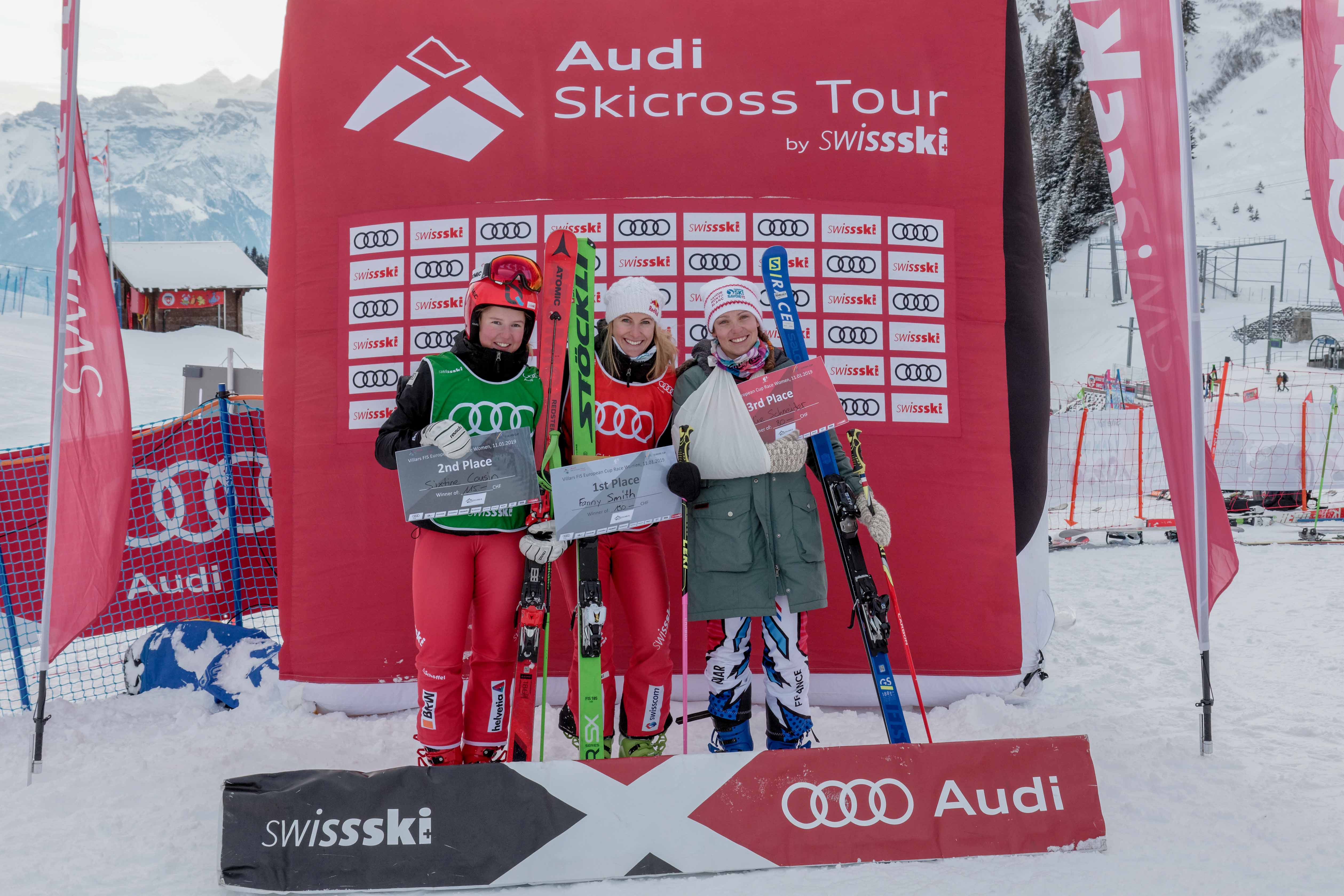 Skicross: Fanny Smith et Romain Détraz triomphent sur "leur" neige